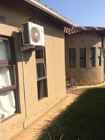 4-bedroom-house-for-sale-in-chalala-big-6