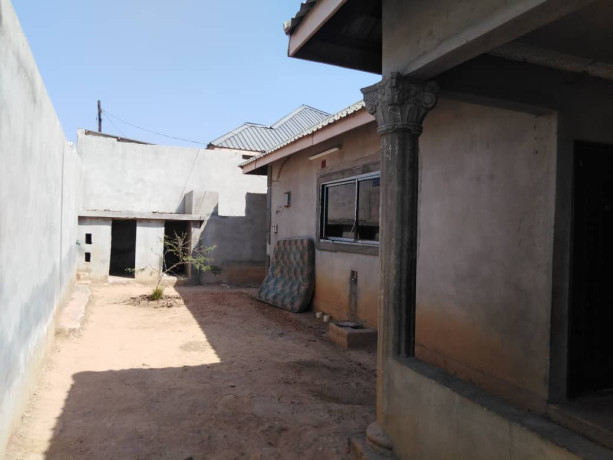 3-bedroom-house-for-sale-in-chudleigh-big-1