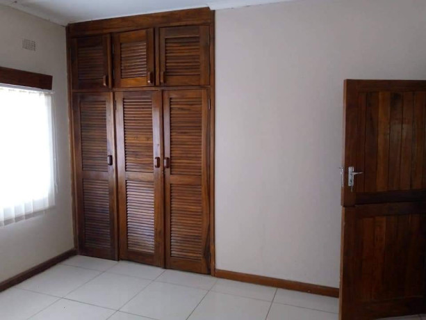 4-bedroom-house-for-sale-in-kabulonga-big-7