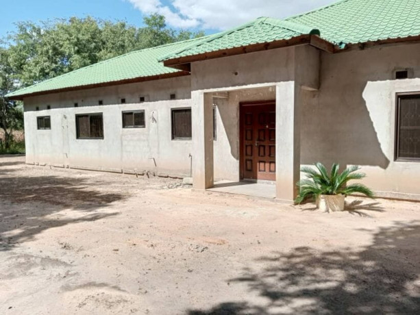 5-bedroom-house-for-sale-in-silverest-big-7