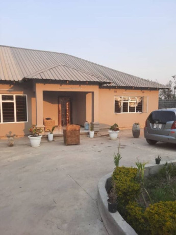 3-bedroom-flats-for-sale-in-ndeke-area-big-0