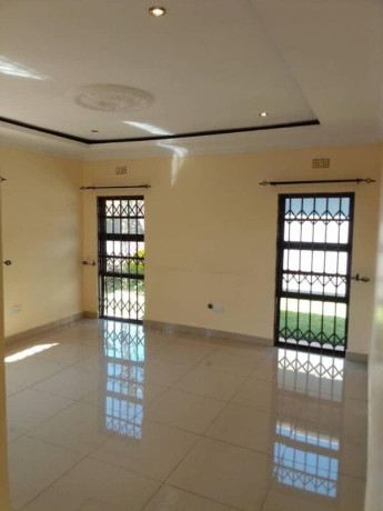 3-bedroom-flats-for-rent-in-ibex-meanwood-big-6