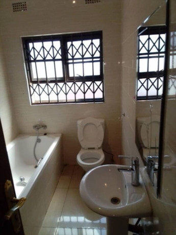 3-bedroom-flats-for-rent-in-ibex-meanwood-big-7