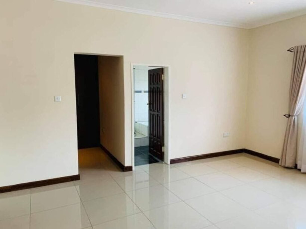 3-bedroom-flat-for-rent-in-roma-big-2