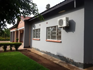 4-bedroom-house-for-rent-in-makeni