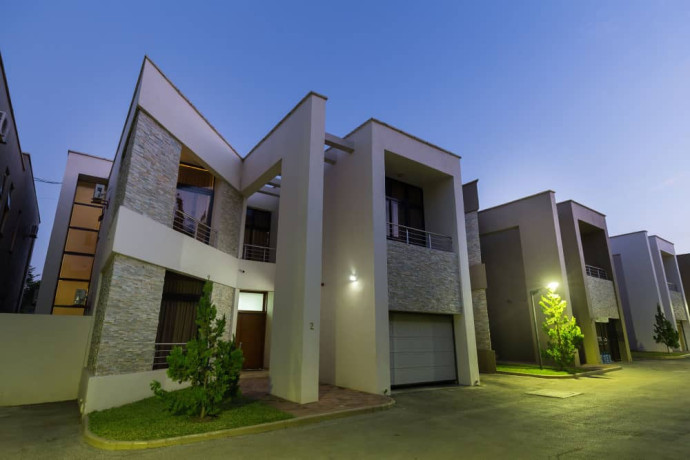 4-bedroom-apartments-for-sale-in-roma-big-3