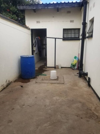 3-bedroom-flat-for-sale-in-civic-centre-big-4