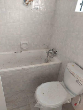 2-bedroom-flat-for-rent-in-chalala-big-5