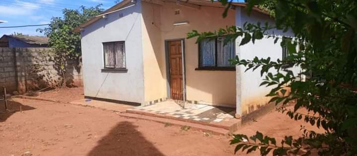 3-bedroom-flat-for-sale-in-chilenje-big-3