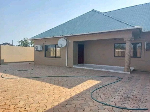 23-bedroom-flats-for-sale-in-lilayi-big-1