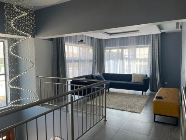 4-bedroom-house-for-sale-in-waterfalls-big-9