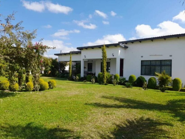 4-bedroom-house-for-sale-in-silverest-big-9