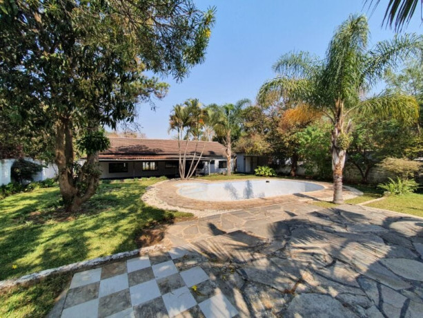 4-bedroom-house-for-sale-in-roma-big-0