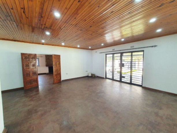 4-bedroom-house-for-sale-in-roma-big-7