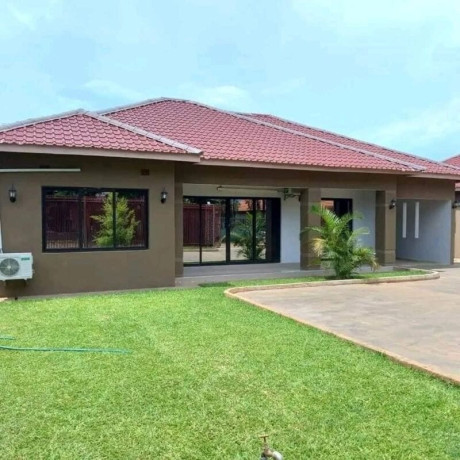 2-bedroom-flat-for-rent-in-ibex-meanwood-big-0