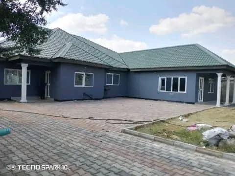 2-bedroom-flats-for-rent-in-ibex-meanwood-big-2