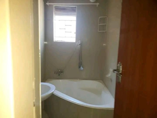 3-bedroom-house-for-rent-in-roma-big-6