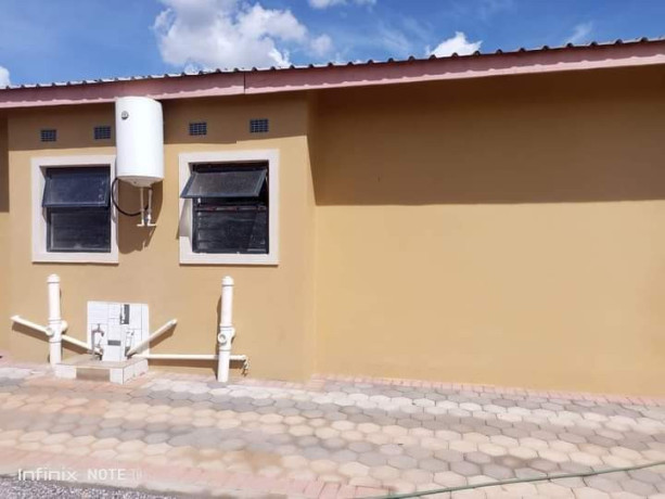 3-bedroom-flat-for-rent-in-chalala-big-1