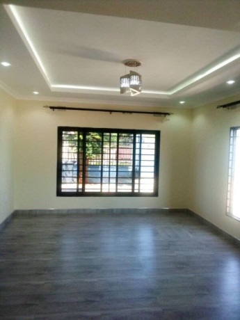 3-bedroom-flats-for-rent-in-meanwood-ibex-big-0