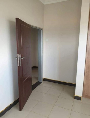 2-bedroom-flat-for-rent-in-ibex-hill-big-4