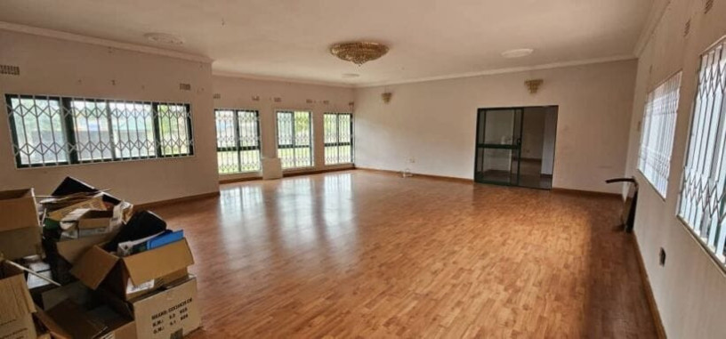 4-bedroom-house-for-rent-in-rhodespark-big-6