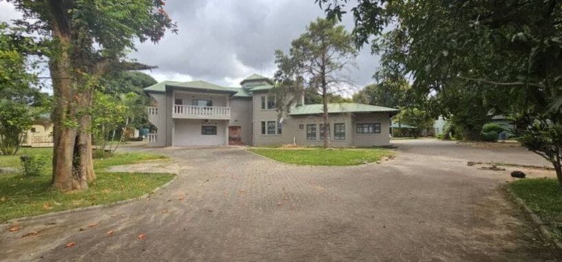 4-bedroom-house-for-rent-in-rhodespark-big-0