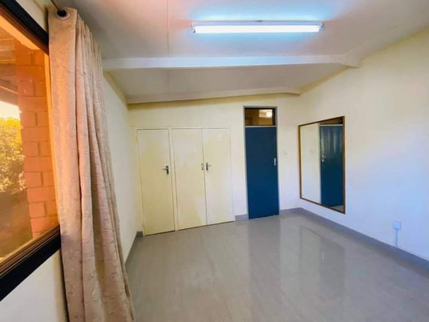 2-bedroom-flat-for-rent-in-rhodes-park-big-0