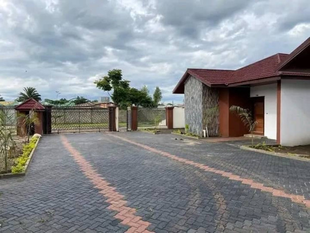 3-bedroom-flat-for-rent-in-olympia-park-big-3