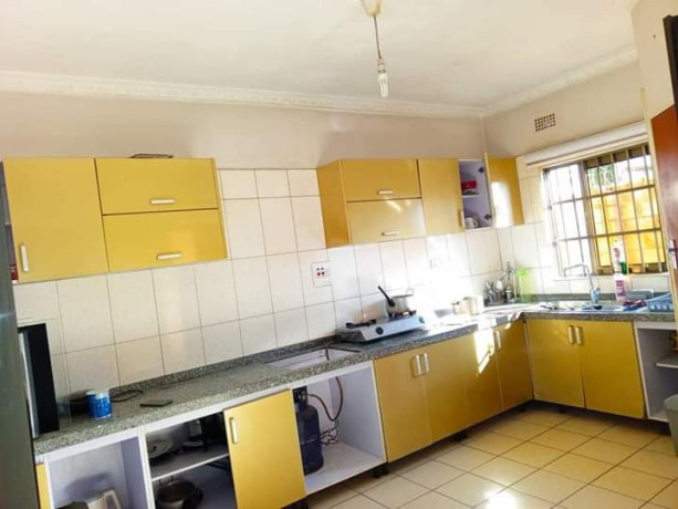 3-bedroom-flat-for-rent-in-chalala-big-5