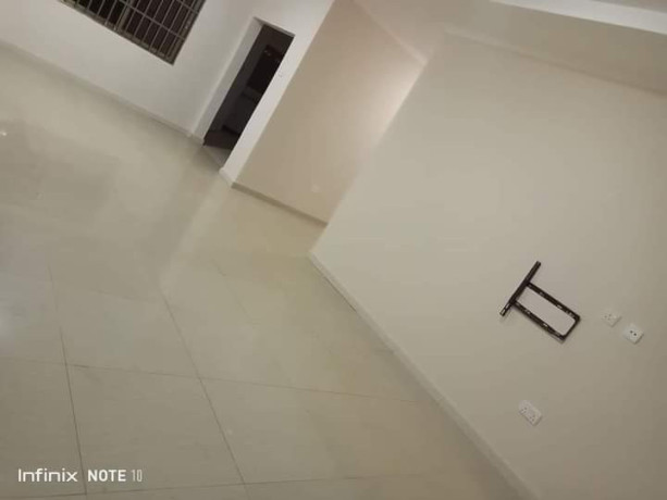3-bedroom-flat-for-rent-in-chalala-big-6