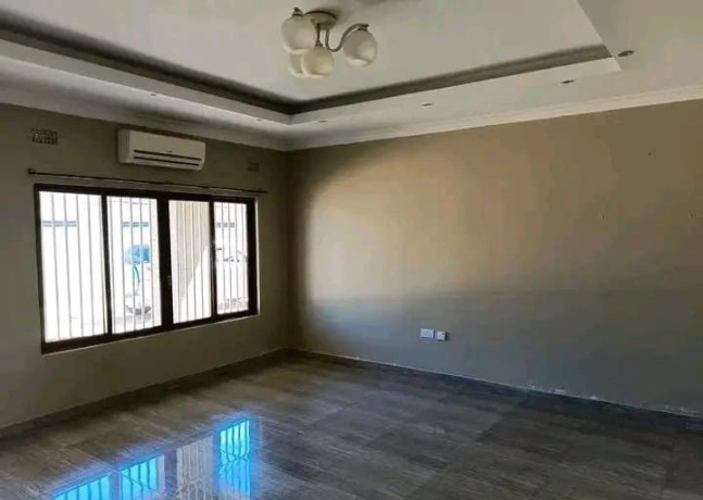 2-bedroom-flat-for-rent-in-ibex-meanwood-big-0