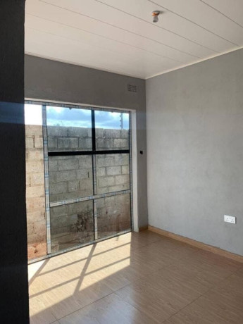 1-bedroom-flat-for-rent-in-lilayi-big-4