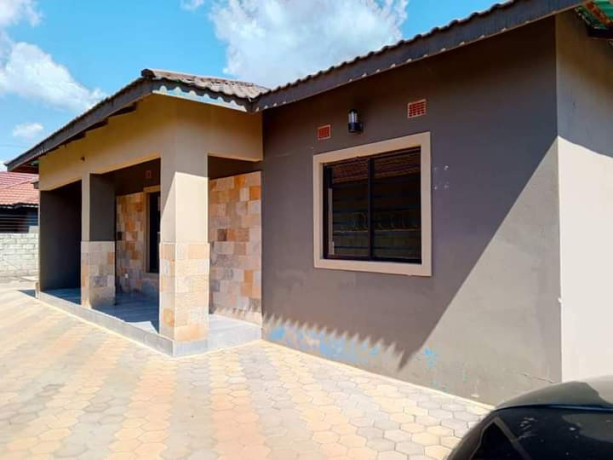 spacious-3-bedroom-stand-alone-house-for-rent-in-new-kasama-big-5