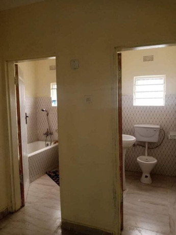 3-bedroom-flat-for-rent-in-lilayi-big-3