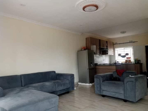 3-bedroom-flat-for-rent-in-lilayi-big-6