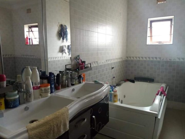 executive-house-for-sale-in-ibex-meanwood-big-9