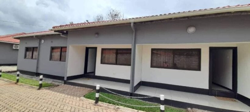 3-bedroom-flat-for-rent-in-kabulonga-big-0