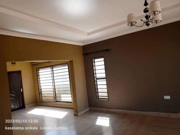 3-bedroom-flat-for-rent-in-new-kasama-big-5