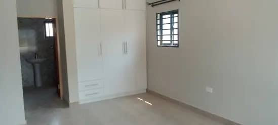 2-bedroom-flat-for-rent-in-meanwood-ibex-big-5