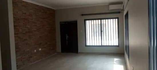 2-bedroom-flat-for-rent-in-meanwood-ibex-big-2