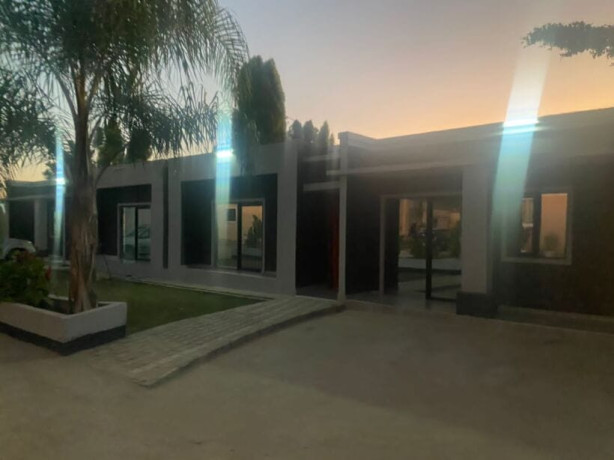 3-bedroom-flat-for-rent-in-kabulonga-big-8