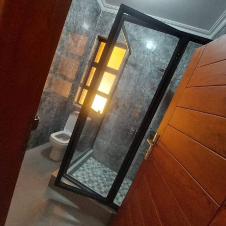 2-bedroom-flat-for-rent-in-makeni-big-8