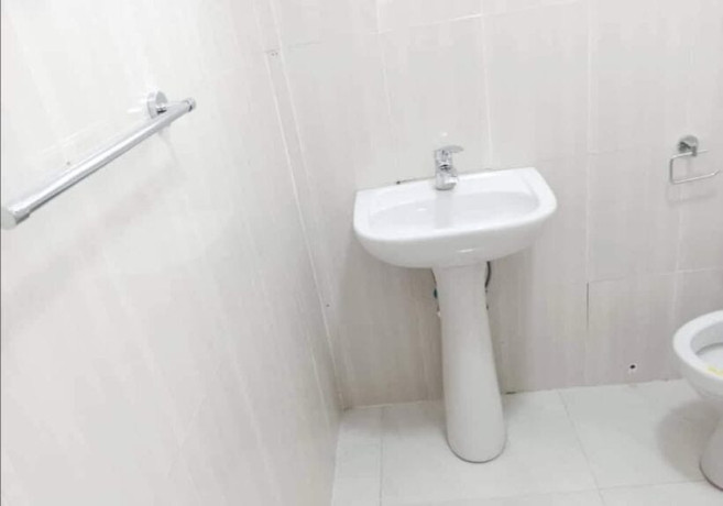 3-bedroom-flat-for-rent-in-makeni-big-2