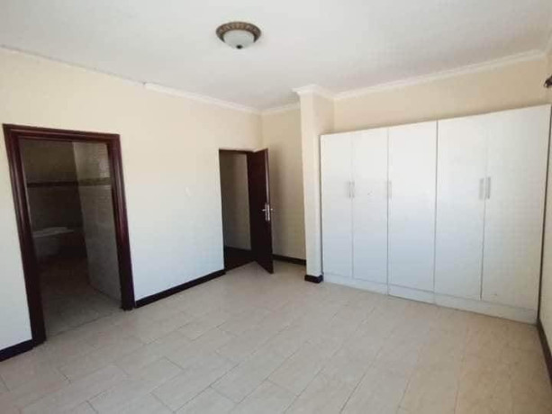3-bedroom-flat-for-rent-in-makeni-big-6