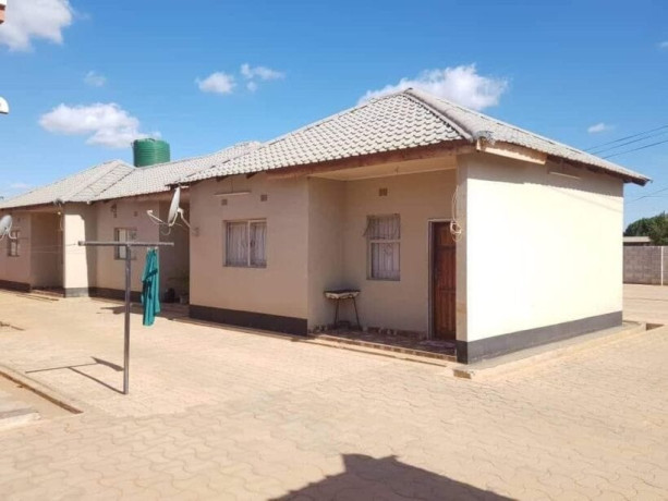 1-bedroom-flat-for-rent-in-chalala-big-2