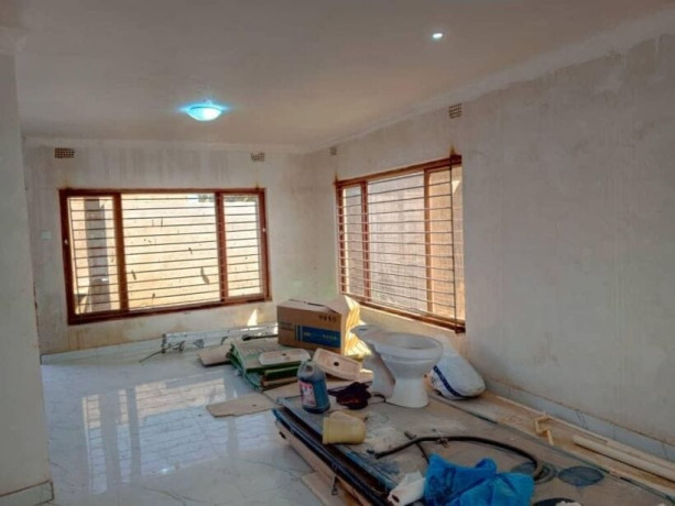 2-bedroom-flat-for-rent-in-chalala-big-5