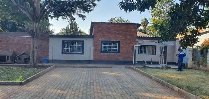 1-bedroom-flat-for-rent-in-chalala-big-6