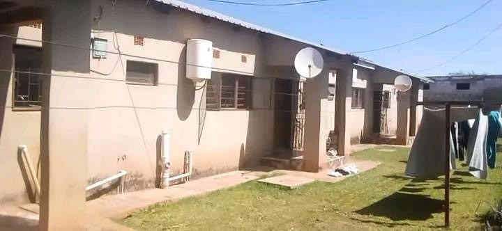 2-bedroom-flat-for-rent-in-chalala-big-0