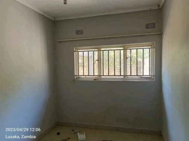 3-bedroom-flat-for-rent-in-chalala-big-7