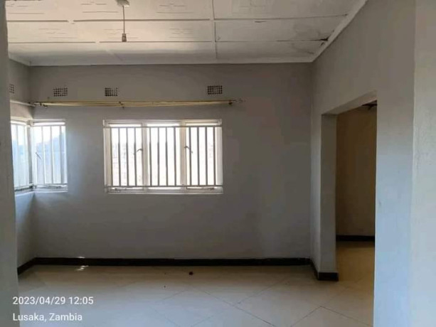 3-bedroom-flat-for-rent-in-chalala-big-3